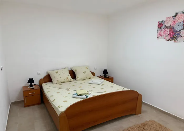 Stefan 2 Apartament *