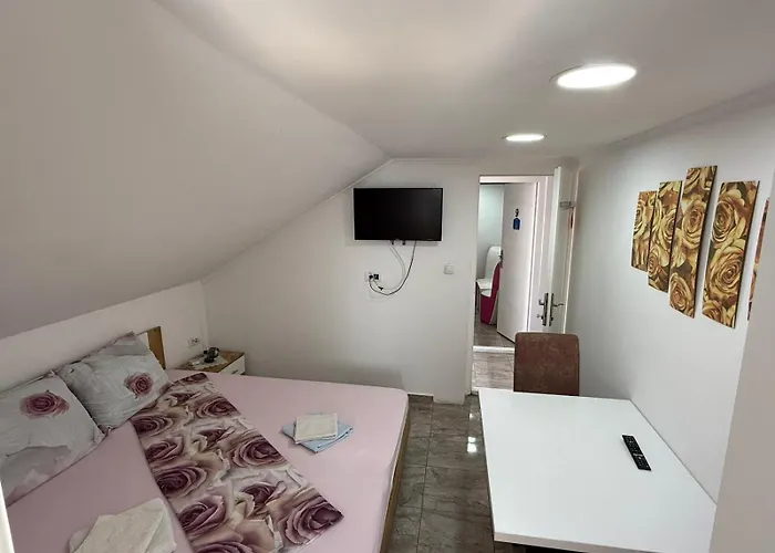 Apartament Stefan 2 *