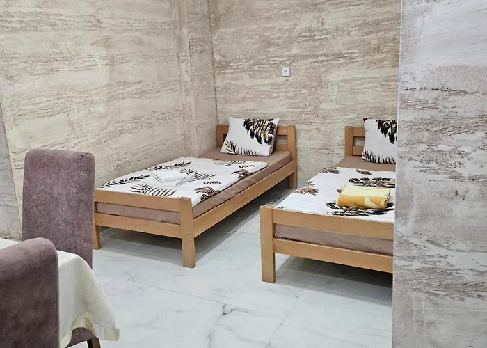 Stefan 2 アパート *